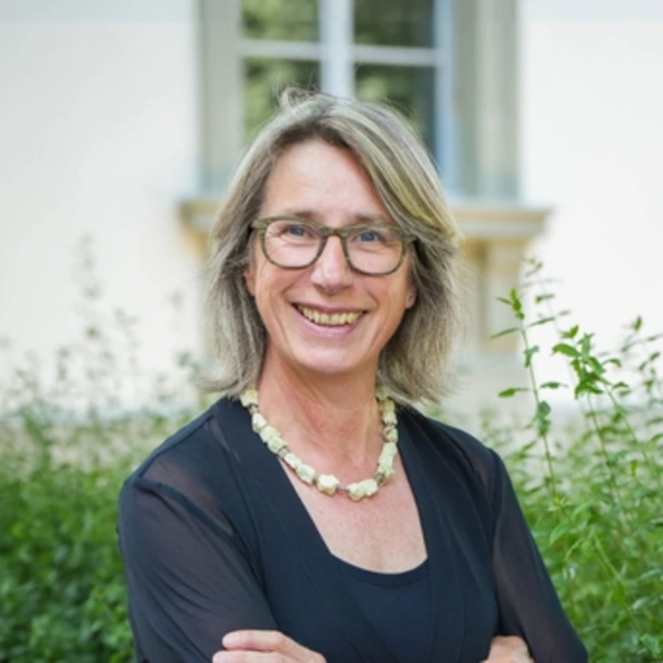 Heidi Hofmann Heidi Hofmann